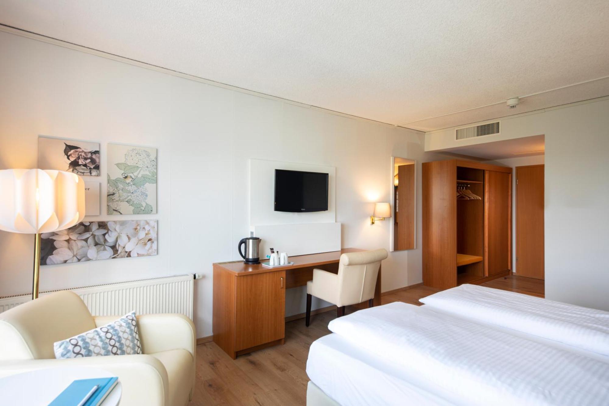 Achat Hotel Frankfurt Майнталь Экстерьер фото